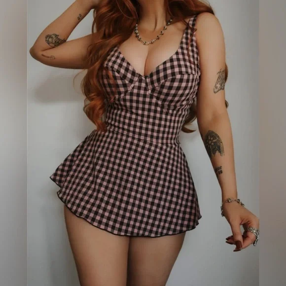 NWT Disturbia Terra Gingham Peplum Skirted Swimsuit in Pink US 12 / UK 16 - Picture 8 of 9